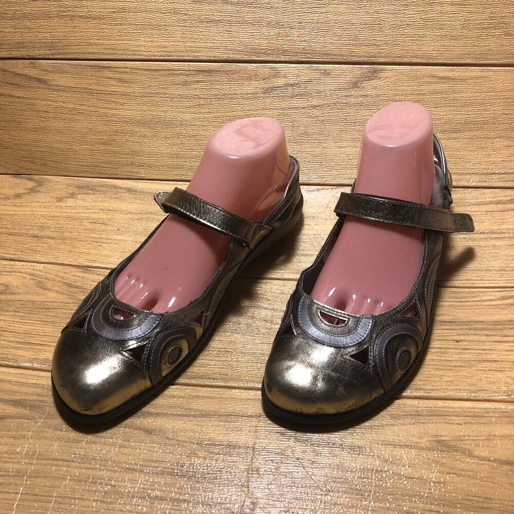 Naot women silver metallic Mary Jane sandals, slip on, 10.5